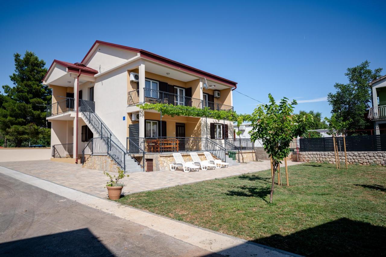 Apartments Zora Seline Dış mekan fotoğraf