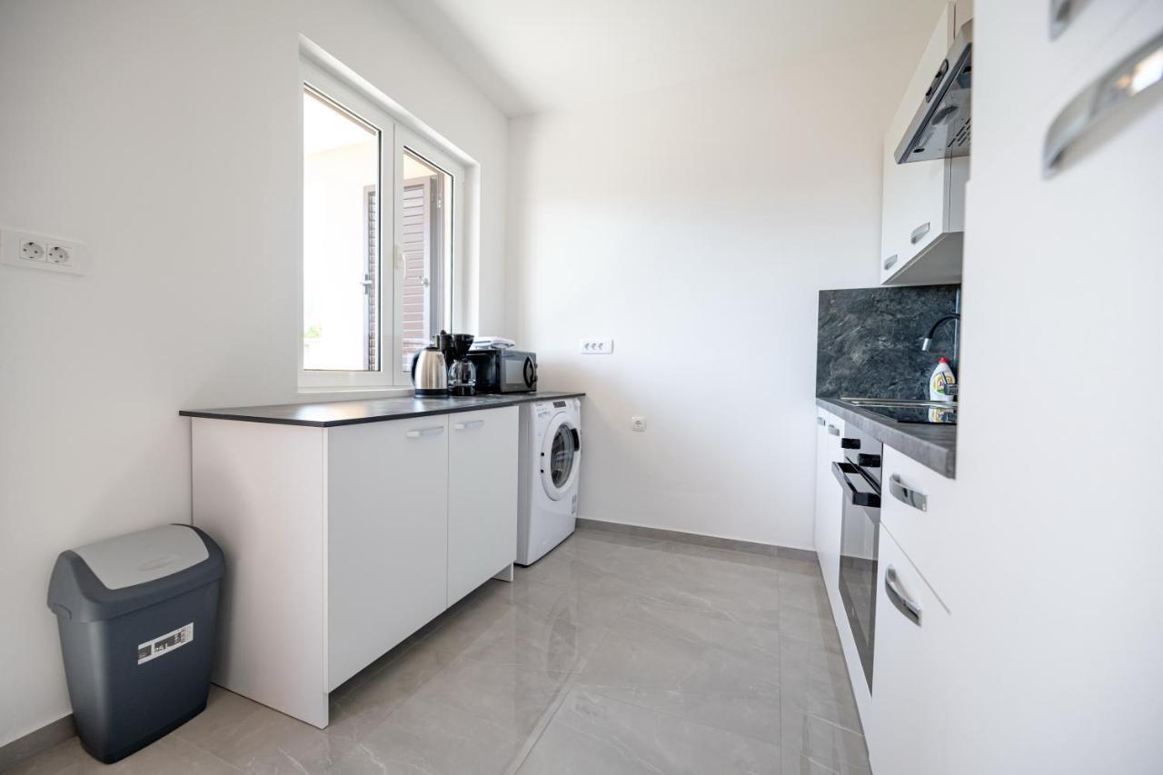 Apartments Zora Seline Dış mekan fotoğraf