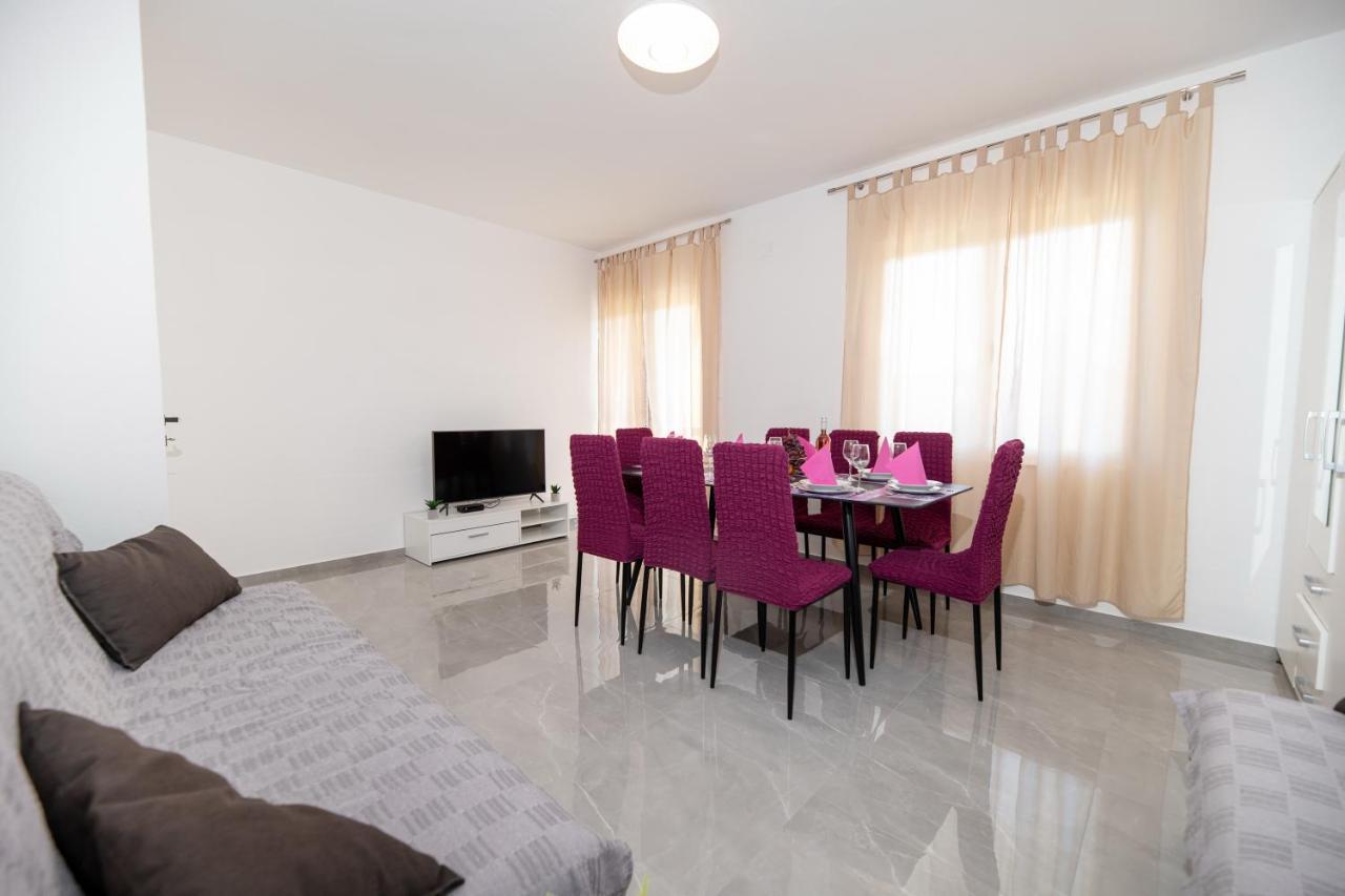 Apartments Zora Seline Dış mekan fotoğraf